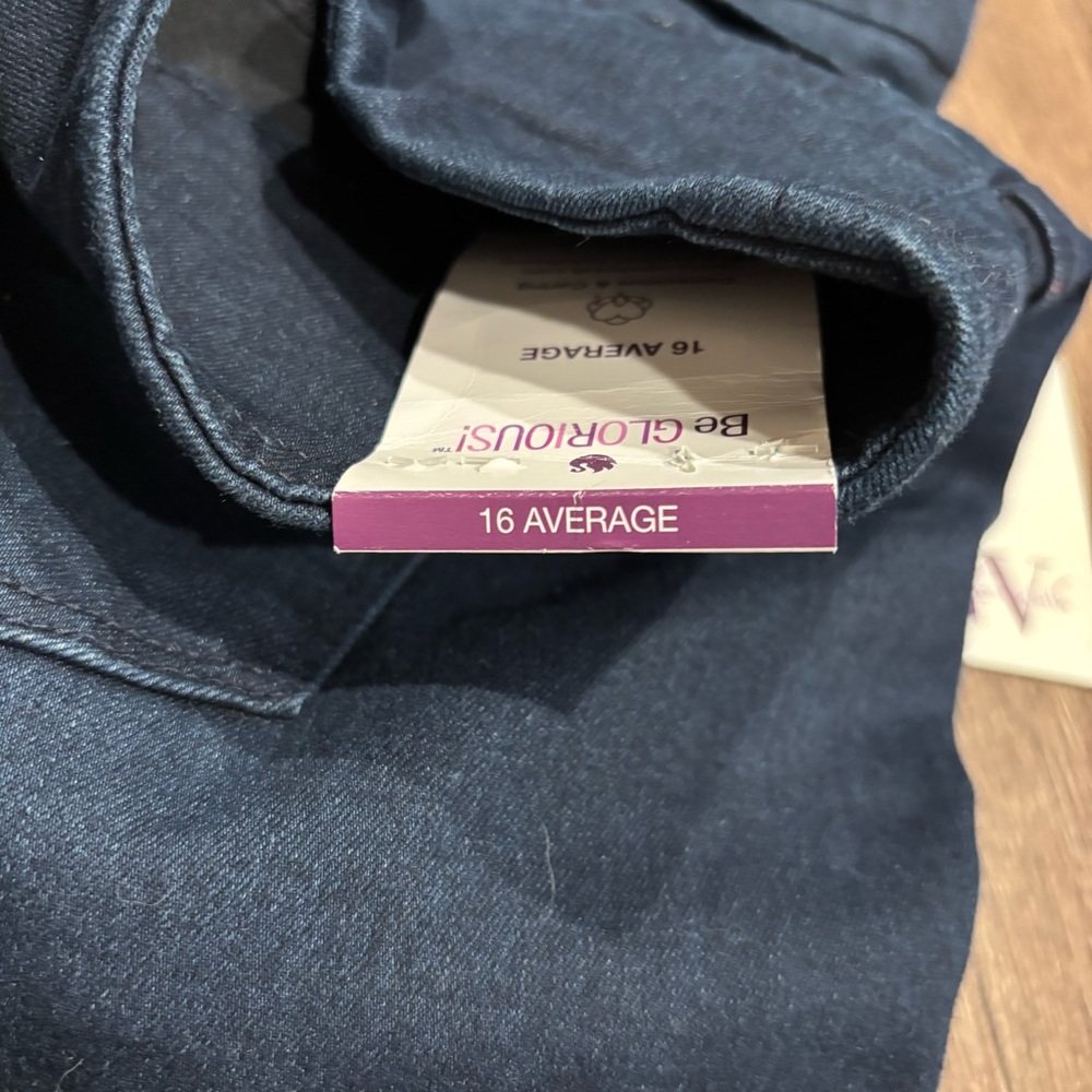 Gloria Vanderbilt Amanda Pull On Jeans Size 16 Average NWT - Picture 3 of 5